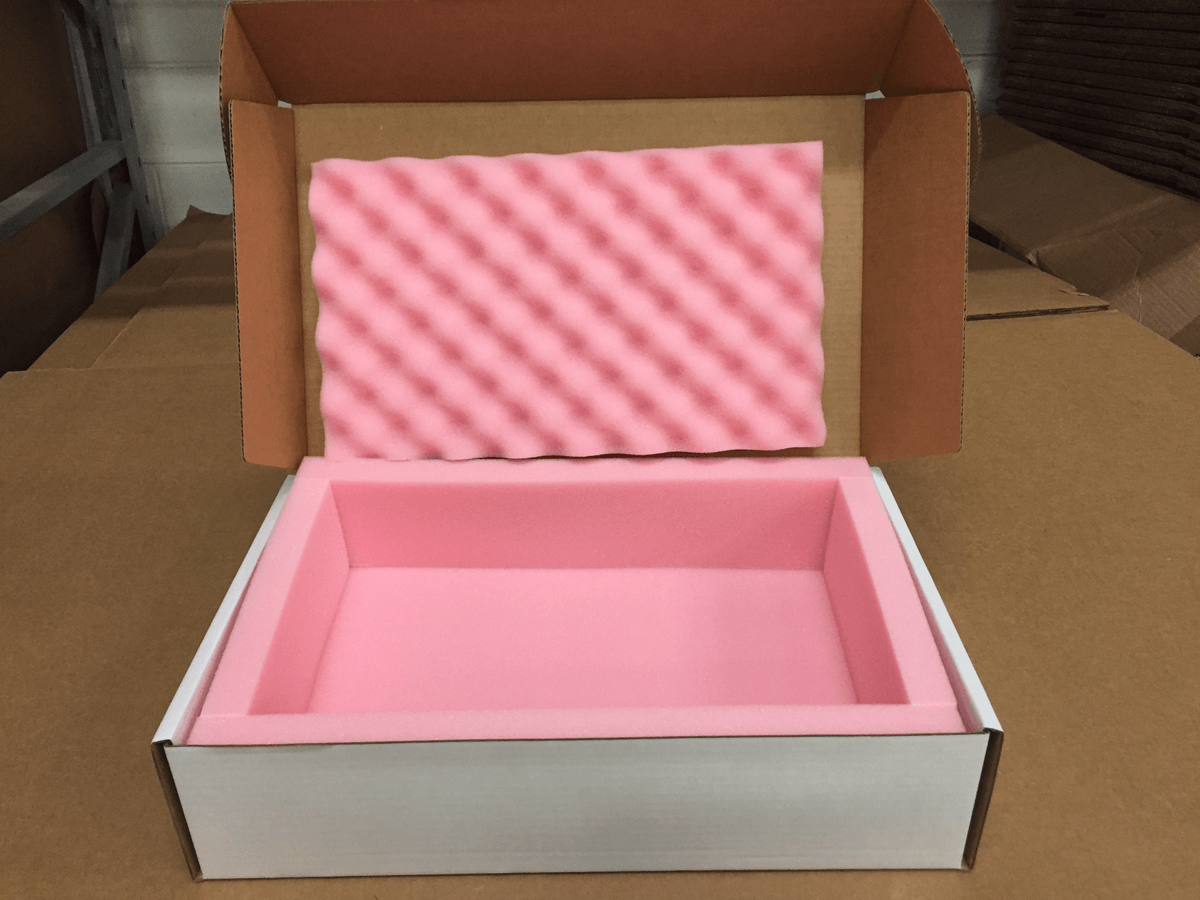 Corrugated-box-with-foam-lining